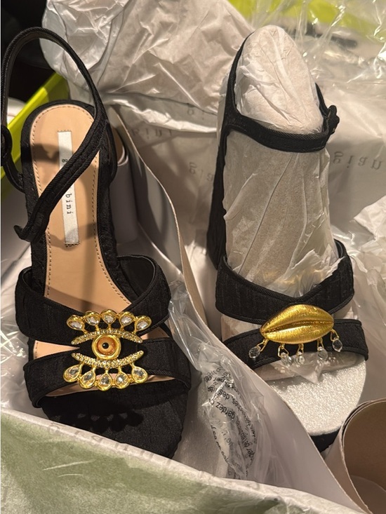Gianni Bini Shoes - Gianni Bini Black Slingback Heels with Gold Crystal Eye & Lip Accents